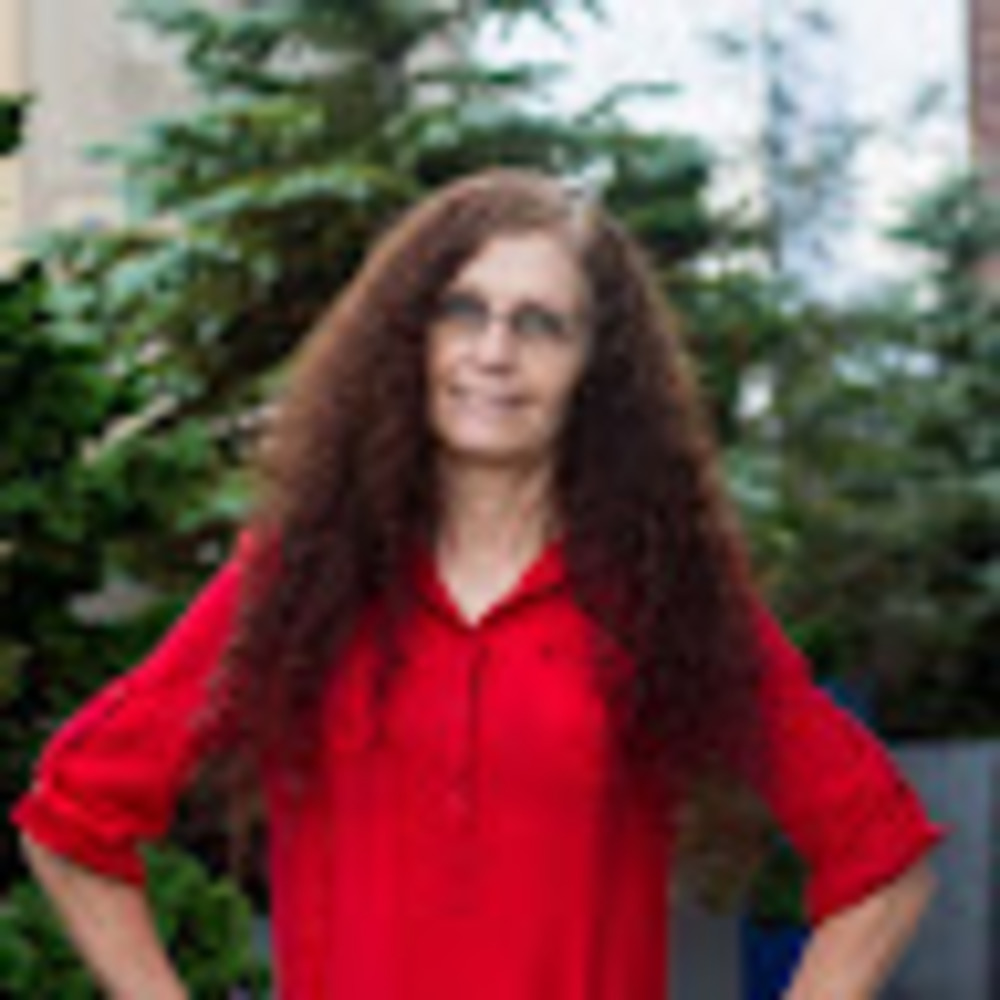 Meet your Posher, Carol